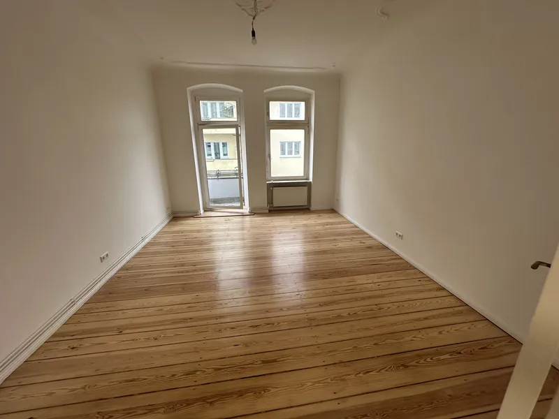 Schöne 1-Zimmer-Altbauwohnung mit Balkon in Spandau, Berlin — photo 1